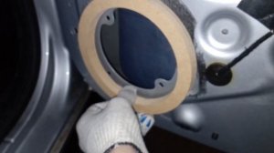 16 см URAL в задние двери Vesta.