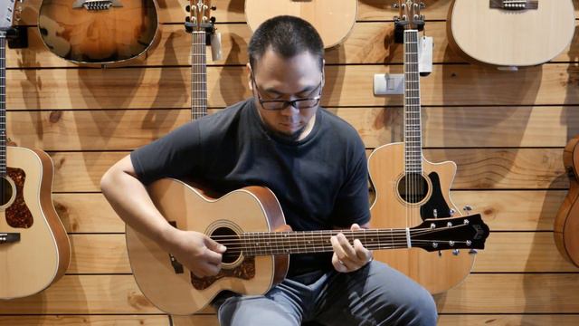 Guild Jumbo Junior Mahogany смотреть онлайн