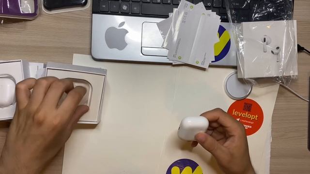 Обзор на AirPods 3 (З вида качества ) смотреть онлайн