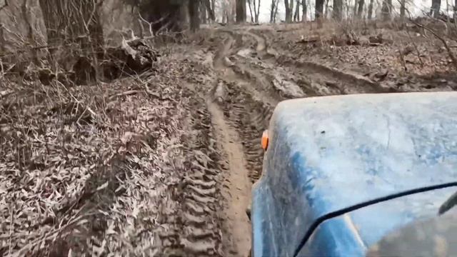 НИВА, ГРЯЗЬ, КОЛЕИ. ОСТРОВ САРПИНСКИЙ. SARPINSKY ISLAND. 09.12.2021. смотреть онлайн