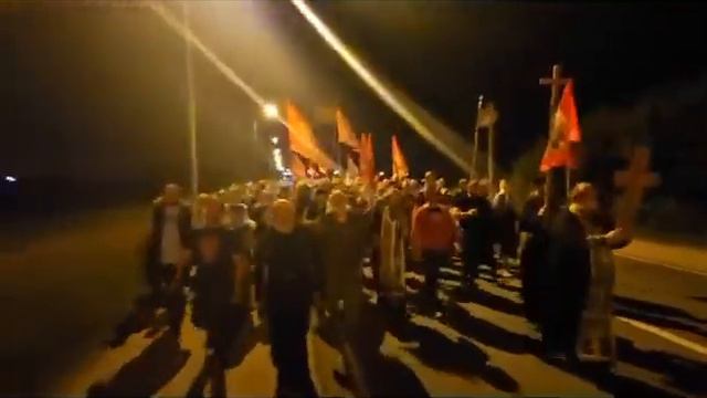 НОЧЬ!!! Крестный ход ... ИДЕТ! смотреть онлайн