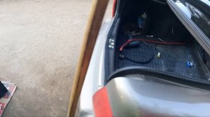 Установка саба ,  протяжка силовых проводов. ПРИОРА