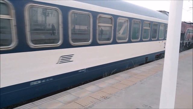 SNCFT: EMD GT-556 Leading Train From Tozeur To Tunis ''Entering Tunis Station'' смотреть онлайн