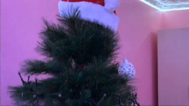 Уборка И УКРАШЕНИЕ Комнаты К Новому Году | Покупки для декора | ПЕРЕДЕЛКА КОМНАТЫ смотреть онлайн