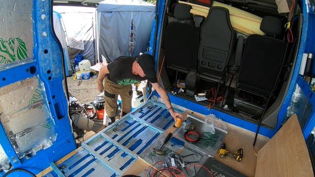 Renault Master Van Build Part 6 - Wiring the Van Part 1 смотреть онлайн