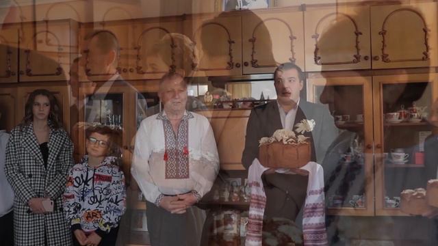 🥁🎸🥁 На добридень молодому грають музиканти\Перетанцьовування\Благословення\Традиції весільні. смотреть онлайн