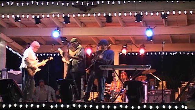 Tin House Silver Star featuring Floyd Radford Tin House Ranch 10 27 12 смотреть онлайн
