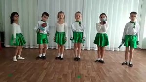 МДУ Детский сад 93 "Мишутка" Ансамбль "Звёздочки" "Новогодний оркестр" Руководитель Тарасова Е А