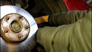 Установка передних брызговиков на Ford Focus II 1,6 Форд Фокус 2009 года