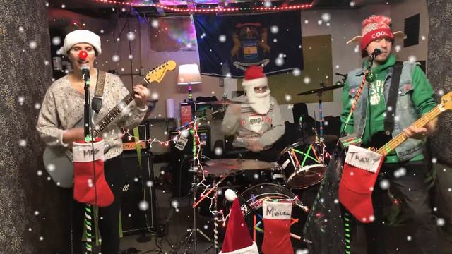 River Rats - Rudolph The Red Nosed Reindeer смотреть онлайн