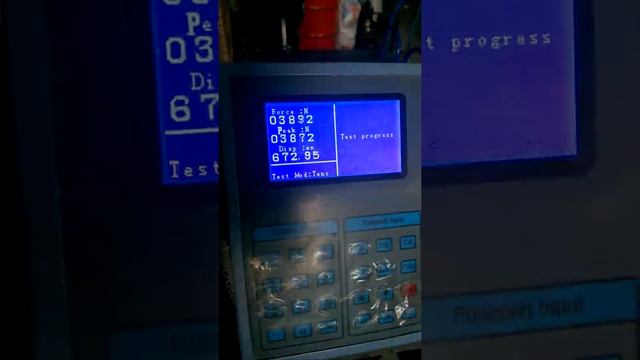 Испытание изолятора ИОРП 10 на изгиб смотреть онлайн