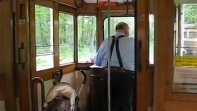 Поездка на историческом трамвае (3223) смотреть онлайн