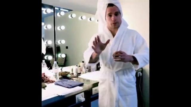 Henry Cavill Being Thirsted Over By Female Celebrities (2021)