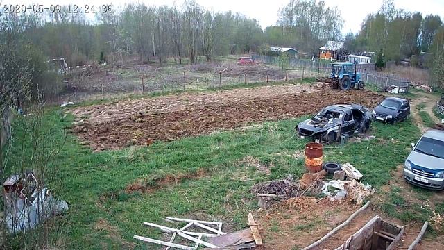 Трактор. Пашем поле/ готовимся к посадкам/9 мая 2020 г. смотреть онлайн