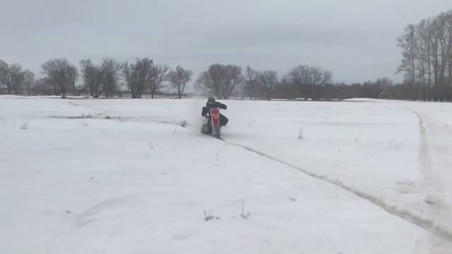 Honda cr 250 snow хонда ср 250 по снегу жгут поршень! Эндуро. смотреть онлайн