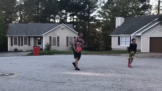 INTENSE BASKETBALL GAME AGAINST LITTLE KIDS !!!!!!!! смотреть онлайн