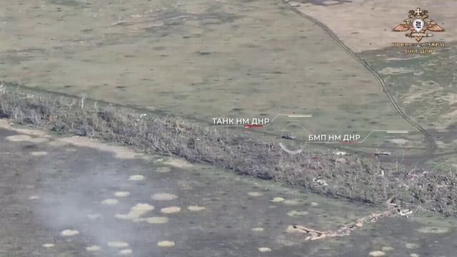 Бронегруппа 100 бригады сокрушает противника возле Невельского смотреть онлайн