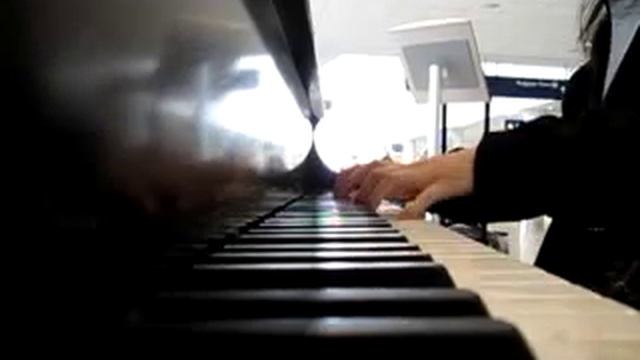 Piano Tours: San Jose Airport смотреть онлайн
