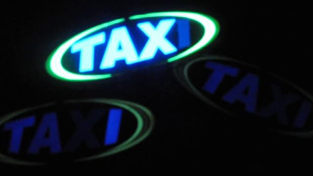 Светящаяся эмблема, логотип Такси - Taxi смотреть онлайн