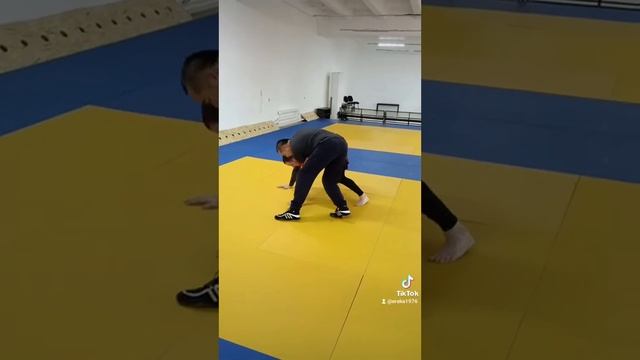 Выход на болевой со спины#грэплинг #обучение #wrestling #wrestlingworld