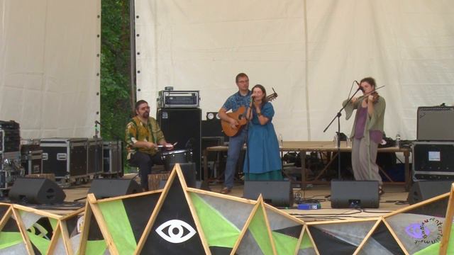 ЛАКОЧА НА ФЕСТИВАЛЕ БЕССОННИЦА 2022 смотреть онлайн