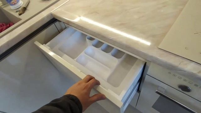 Кухня в частный дом , слободка, фасады крашенный МДФ светло бежевый ral1013 с пазом смотреть онлайн