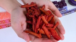 Розовая еда против фиолетовой еды Вызов ДОНА DONA