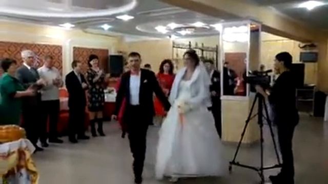 СВАДЬБА София надувает шарики, Выкуп, Регистрация, танцы, кафе,,,,,, смотреть онлайн