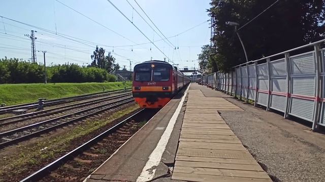 Эд4м 0334 прибывает на станцию Ногинск смотреть онлайн