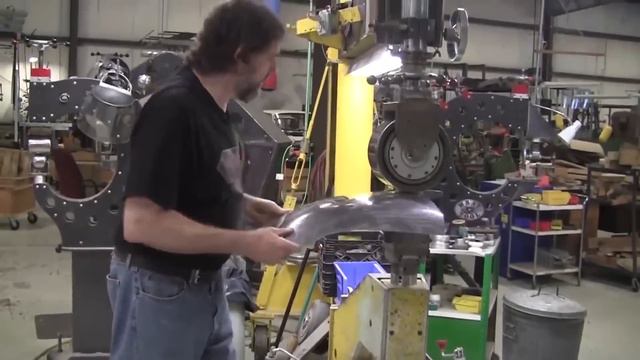 Metal Shaping: Jaguar E-Type Front Bonnet Build in 25 minutes смотреть онлайн