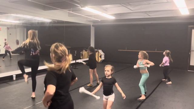 Second half mini dance смотреть онлайн