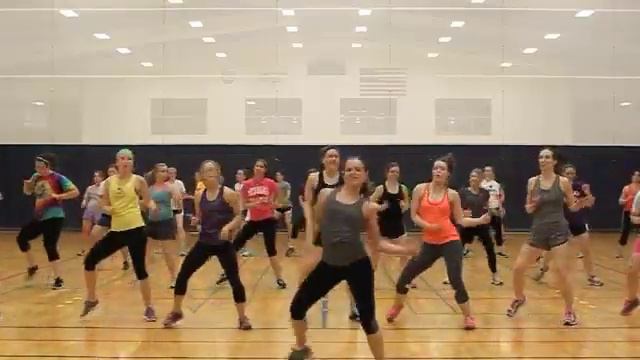 Hey You Girl by Pitbull - Zumba смотреть онлайн
