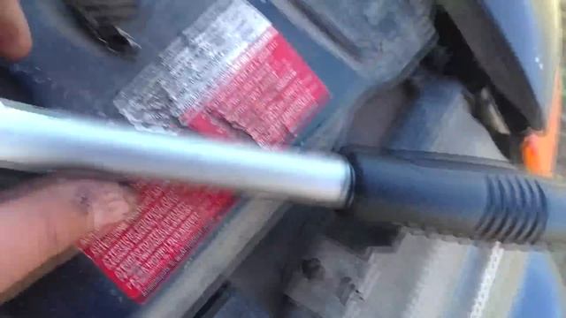 Не лейте димексид в двигатель своего авто ! смотреть онлайн