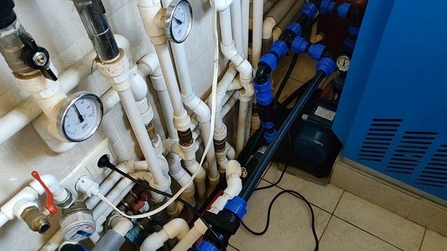 Каркасный бассейн INTEX, насос, теплообменник, хлоргенератор, пылесос. смотреть онлайн