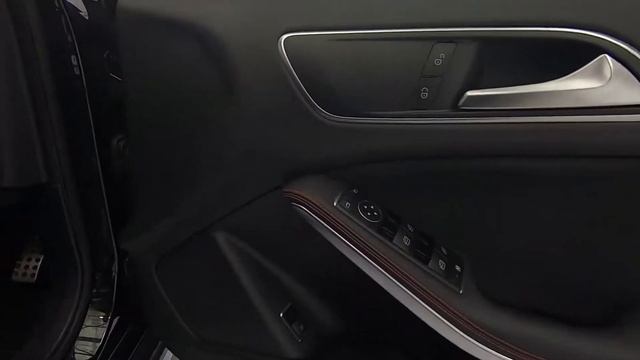 MERCEDES GLA-CLASS GLA 200 D AMG LINE смотреть онлайн