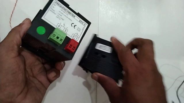 Digital Volt Meter / Amper Meter / Hz Meter Complete Connection And Guide In Urdu смотреть онлайн