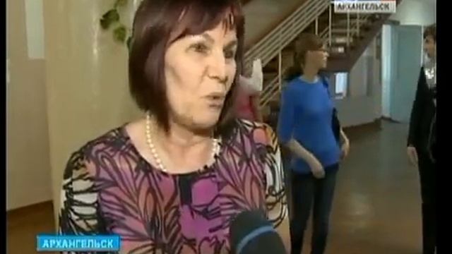 Для тысяч выпускников российских школ прозвенел "последний звонок" смотреть онлайн