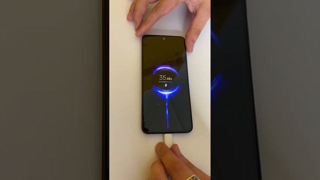 Каким блочком заряжать смартфон смотреть онлайн