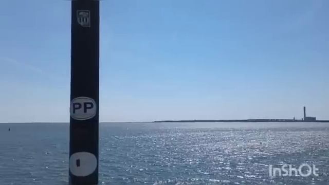 Лена Хеппи копит на билет в Турцию. Купила розовое платьице. Квадратный силуэт. Lena Happy смотреть онлайн