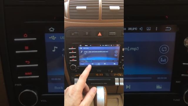 Porsche Cayenne Monitor Erisin 1