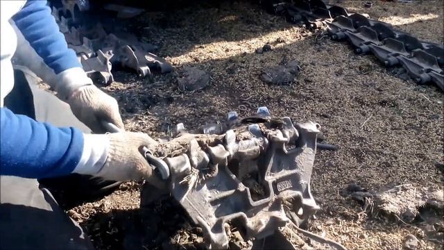 Уборка, Замена пальцев на гусеницах. (11 мая) смотреть онлайн