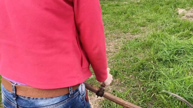 КАК КОСИТЬ ТРАВУ? Косим траву ручной косой смотреть онлайн