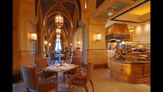 Дворец Эмирейтс - Дворец Эмиратов (Emirates Palace Hotel). Абу-Даби.ОАЭ.