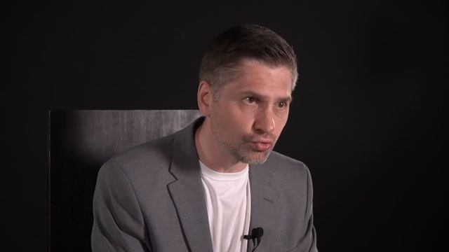 ПЛУТОВСТВО ИЛИ ХВОСТ ВИЛЯЕТ СОБАКОЙ