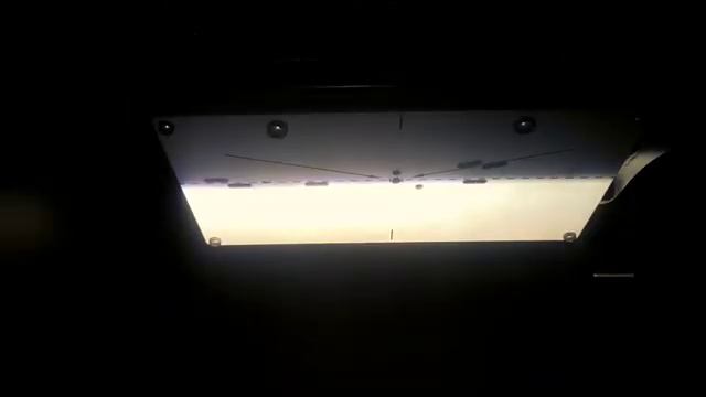 Работа адаптивного света на примере фары автомобиля Mercedes-Benz смотреть онлайн