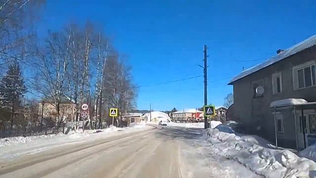 Едем по улице Ленина г. Луза. март 2022 смотреть онлайн