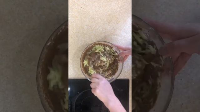 Шоколадно-кабачковые кексы