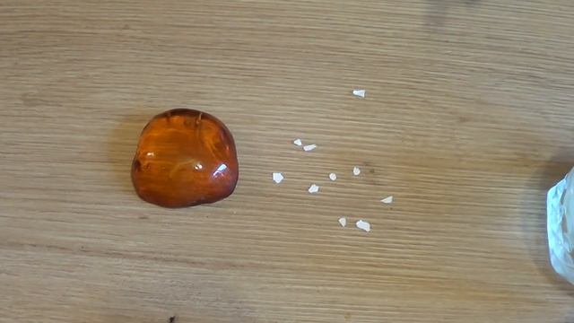 Как отличить янтарь от подделки в домашних условиях смотреть онлайн