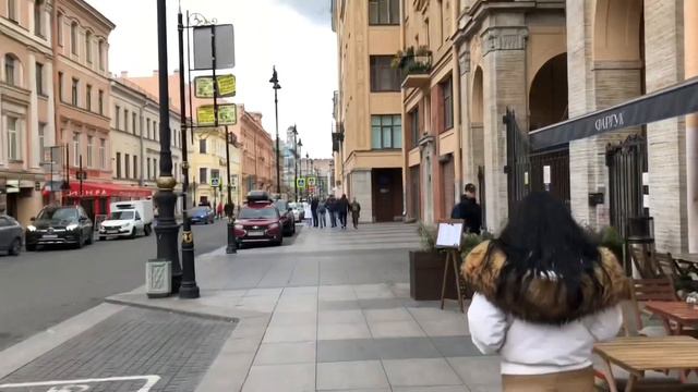 3: Осенний Питер, показываем закрытый двор в Петербурге, квартира за 25 000 000 смотреть онлайн