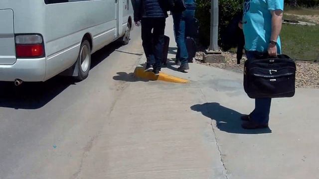 Дорога на Багдад в бронированном автобусе смотреть онлайн